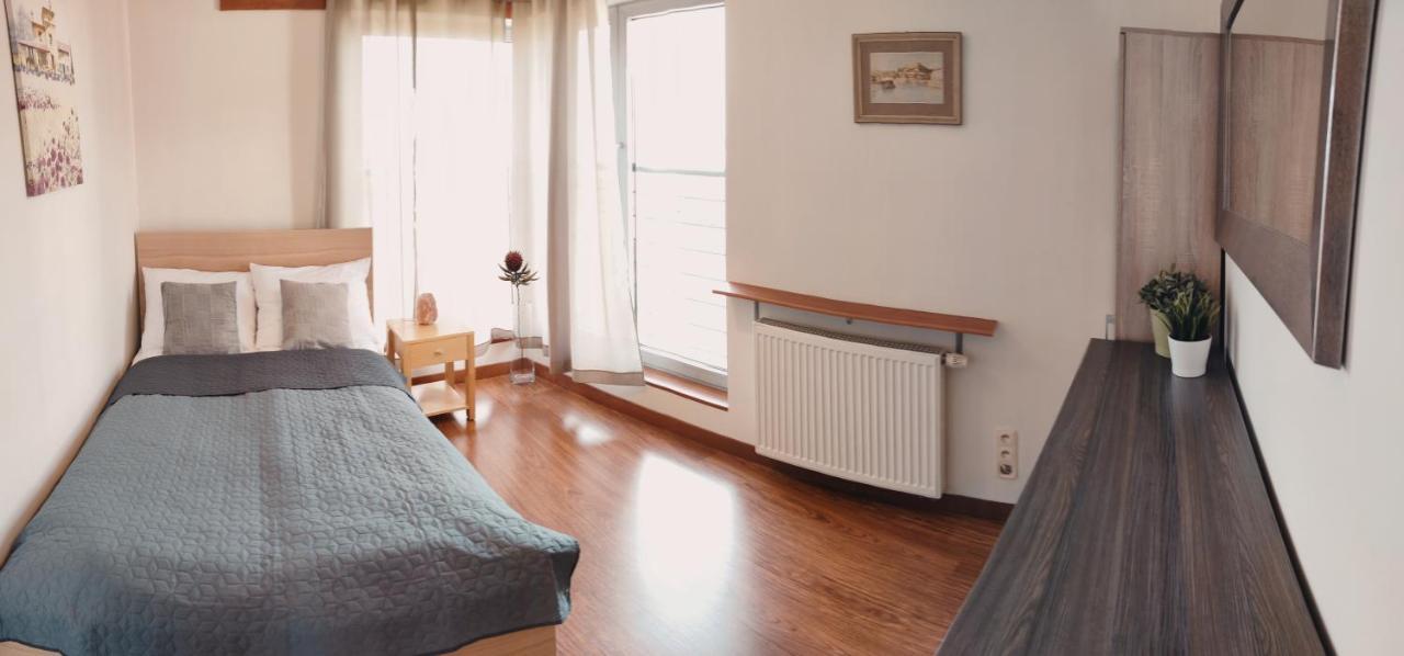 Apartament Beskidzki Relax อุสทรอน ภายนอก รูปภาพ